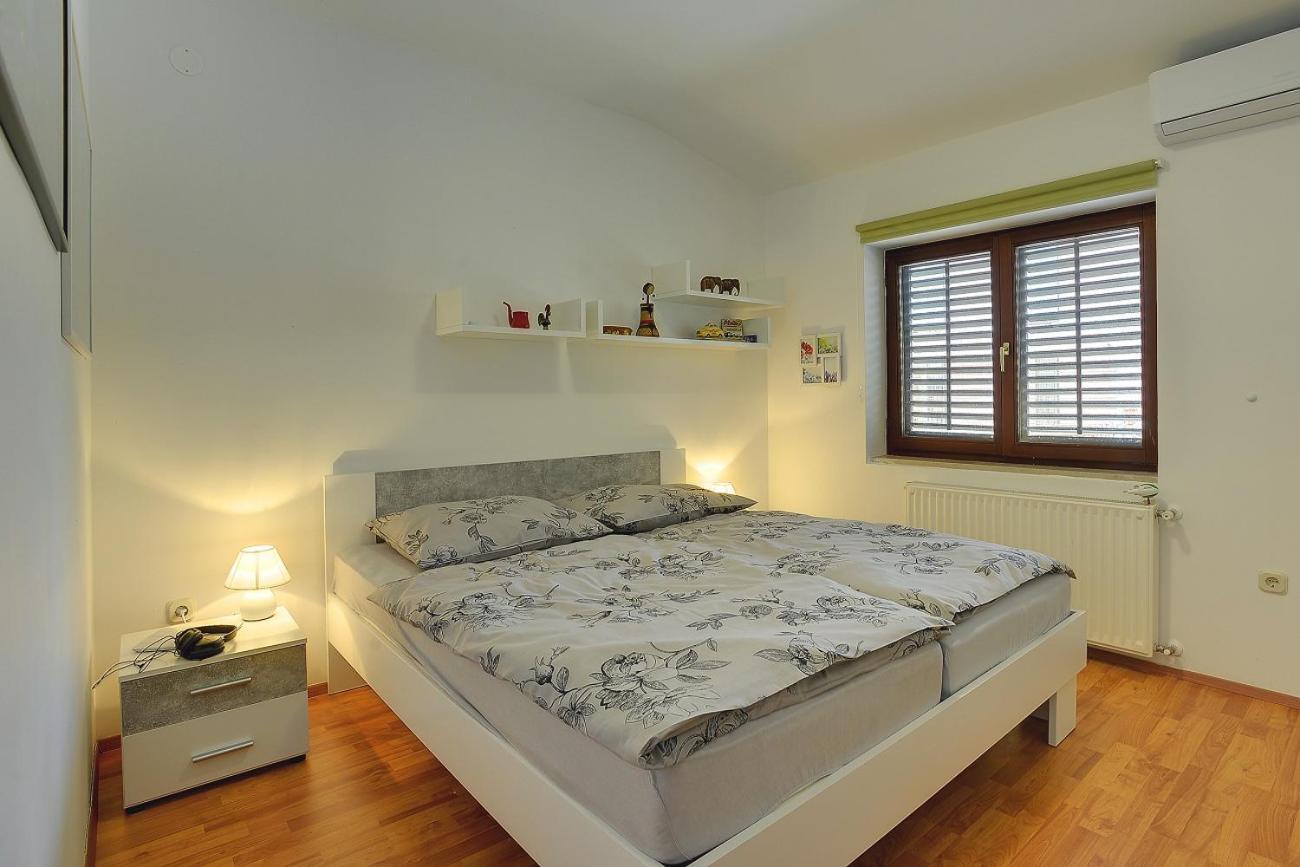 Villa Mima Banjole Buitenkant foto