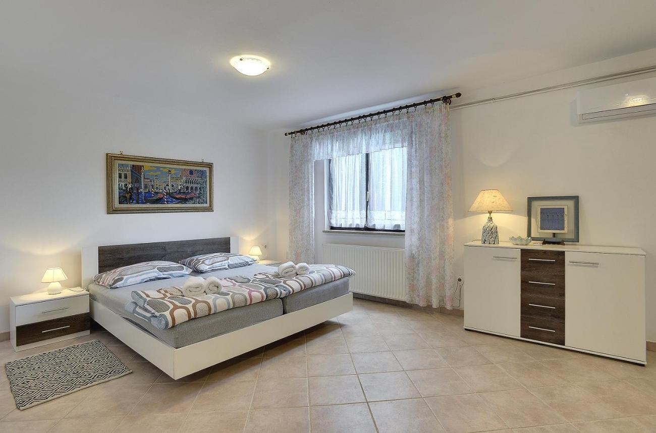 Villa Mima Banjole Buitenkant foto